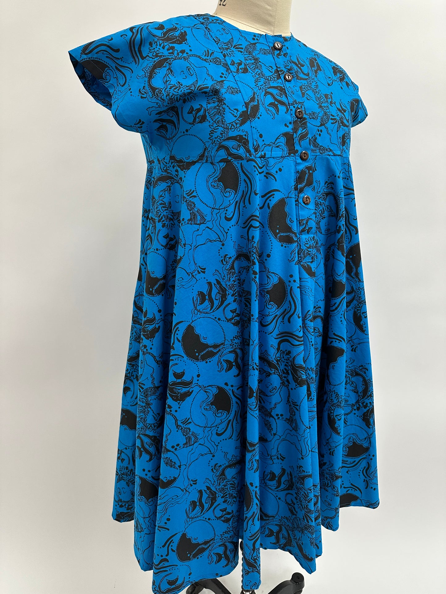 Nu Dress | Coral Reef | Black on Turquoise