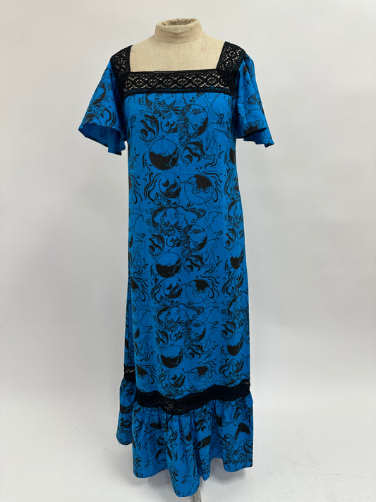 Conne | Coral Reef | Turquoise on Black