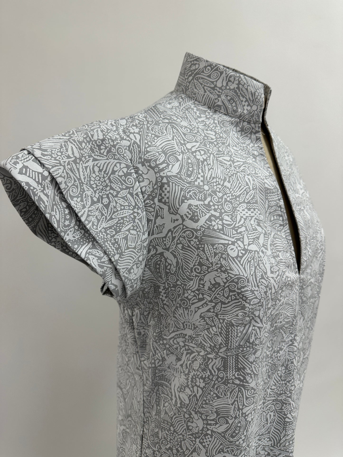 Angel Wings | On An Island With You | White o Grey