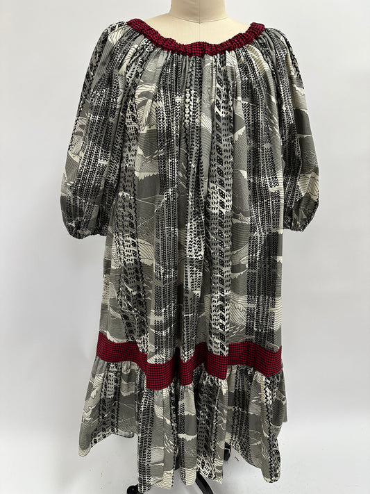 Godiva | Ohe Kapala on Whale Print | Black on Grey & White