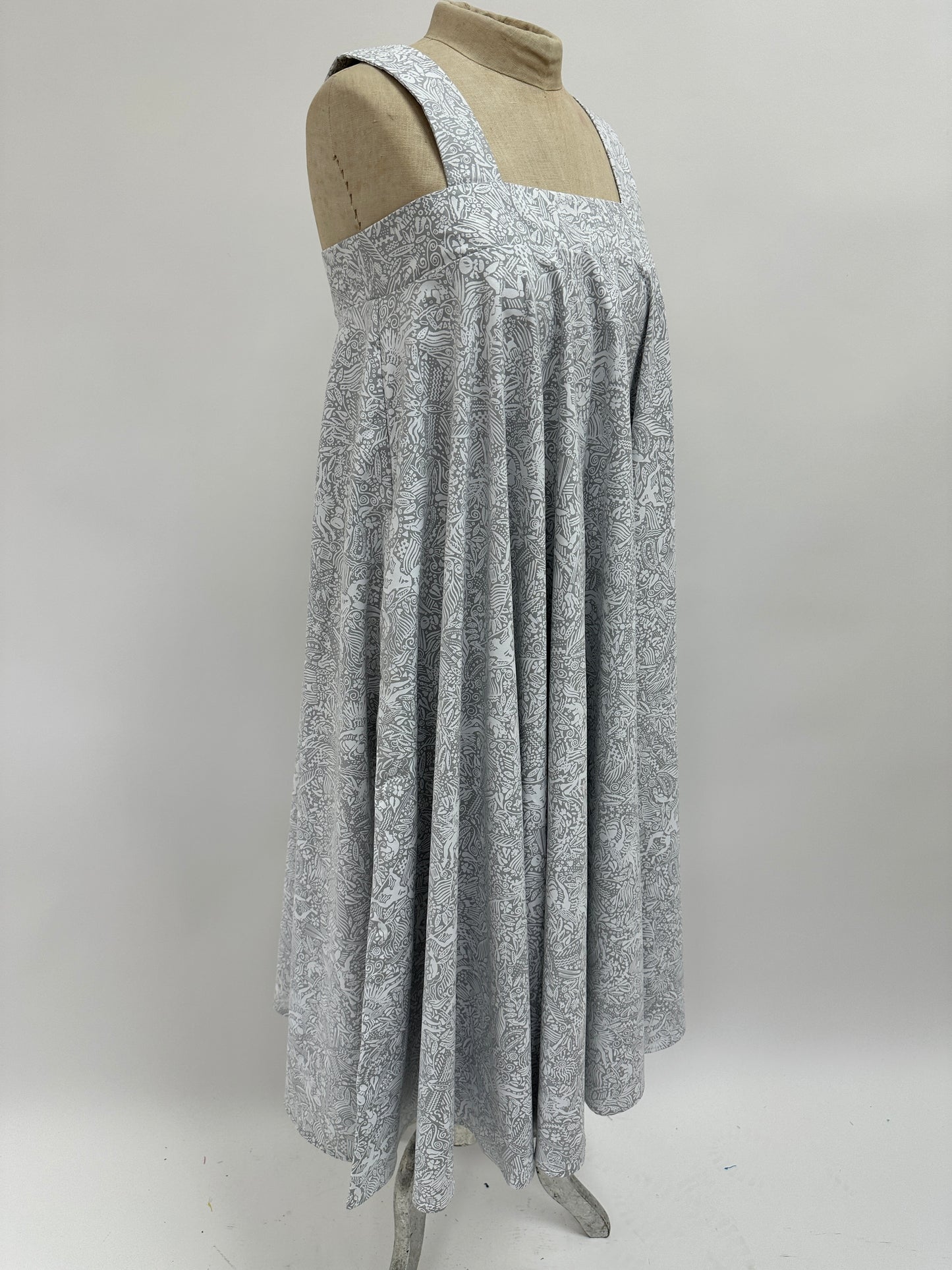 Swirl Dress | On an Island with You |  White on Grey