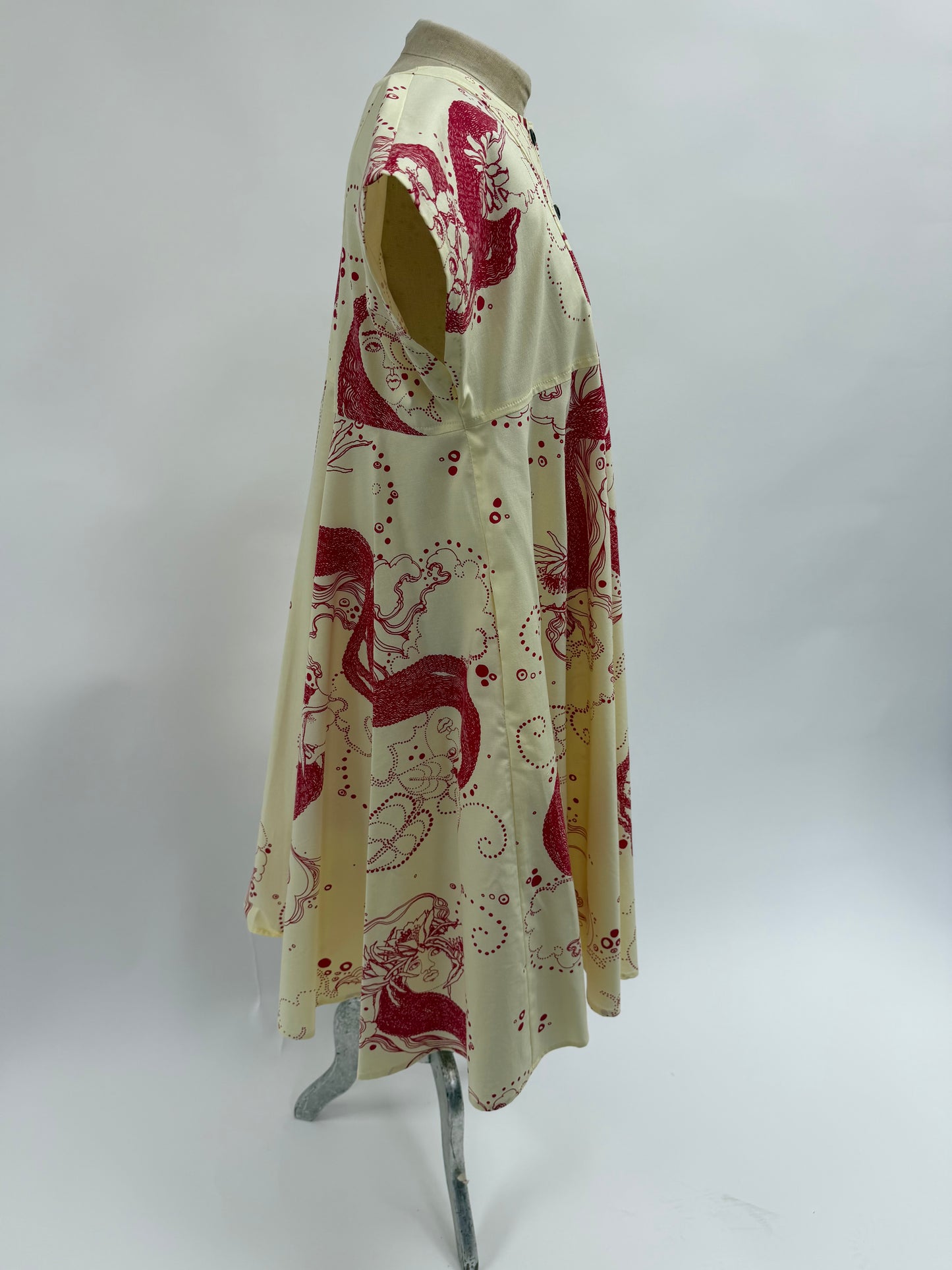 Nu Dress - Petite | Dream Ladies | Red on Meringue