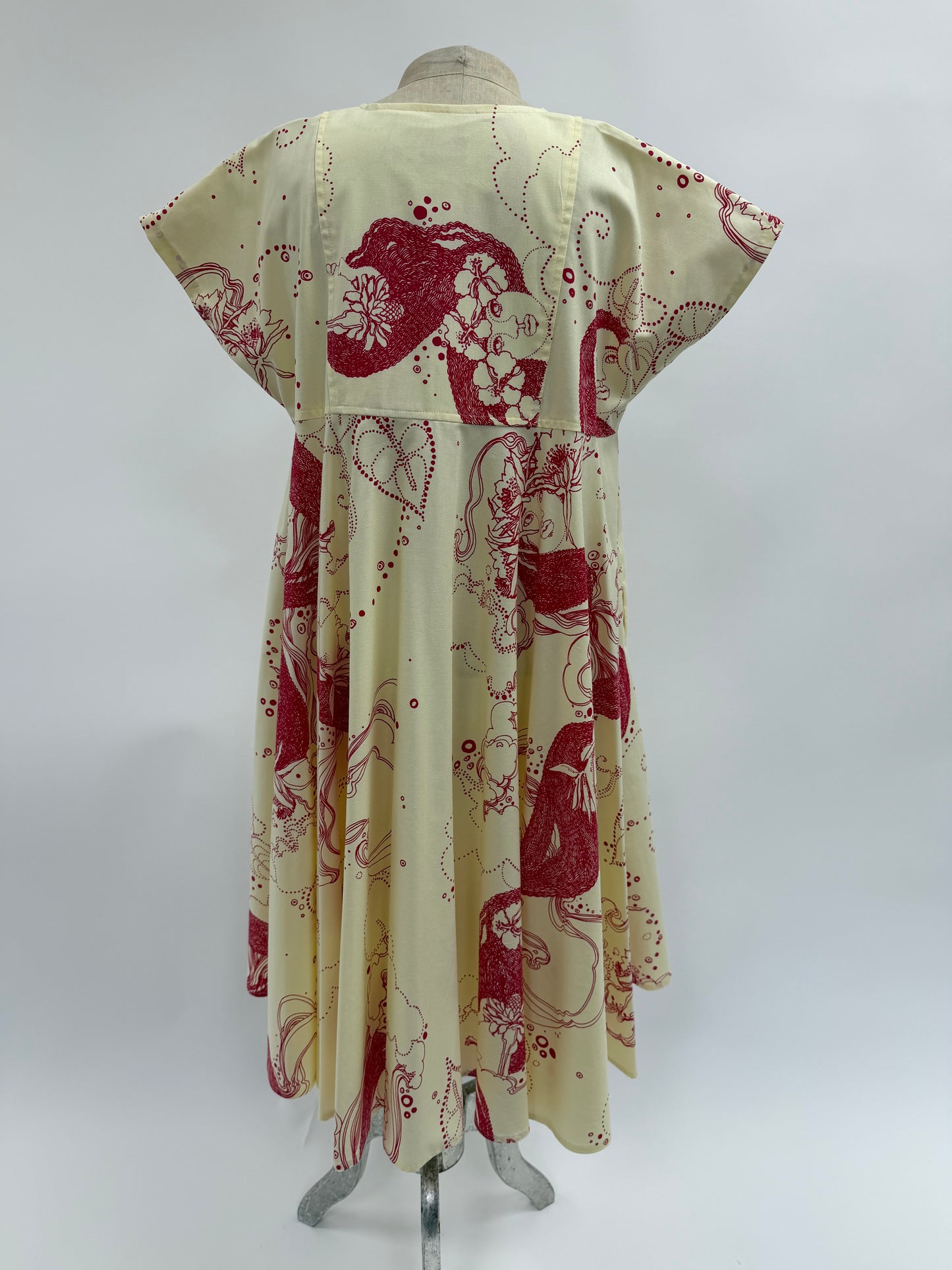 Nu Dress - Petite | Dream Ladies | Red on Meringue