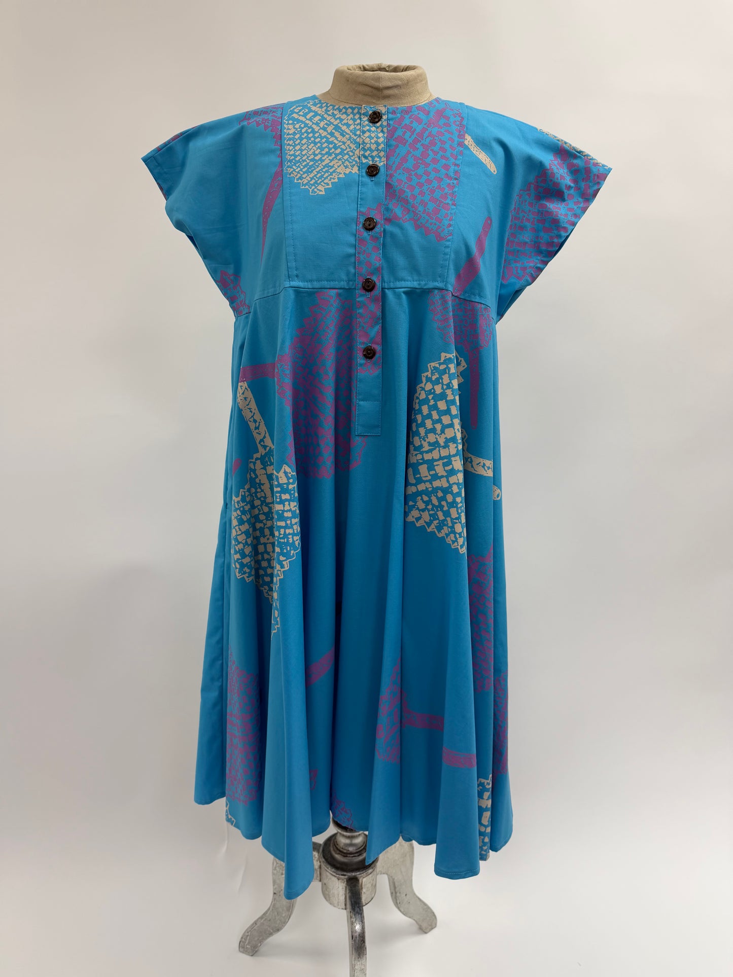Nu Dress - Petite | Lauhala Fans | Parchment and Corsage on Turquoise