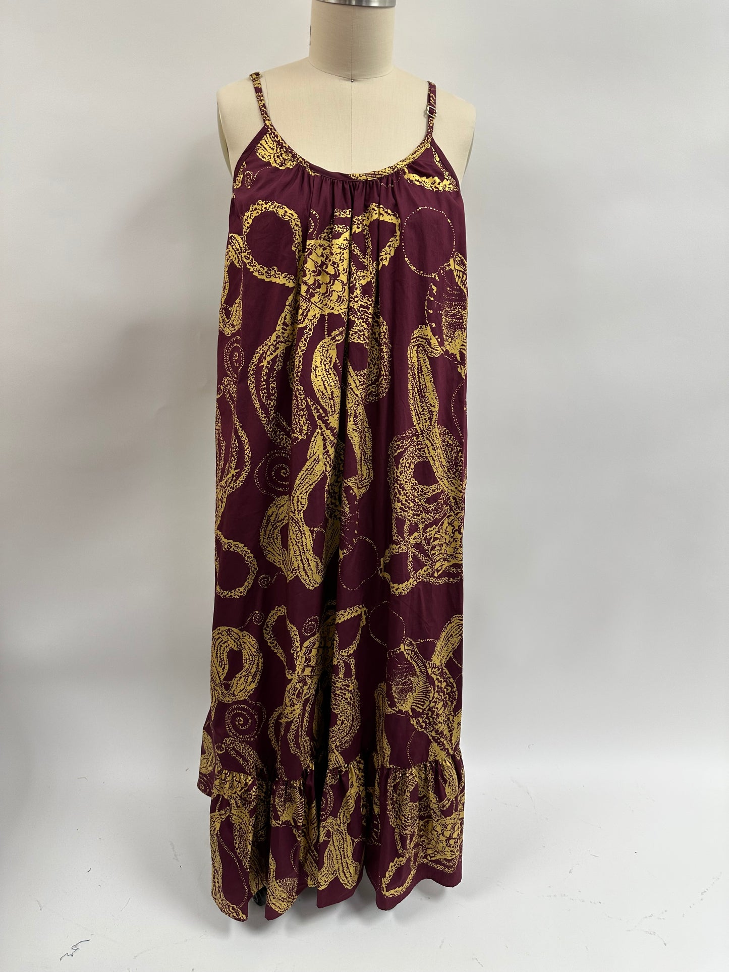 Maxi Dress | Conch & Niʻihau Shells | Gold on Burgundy