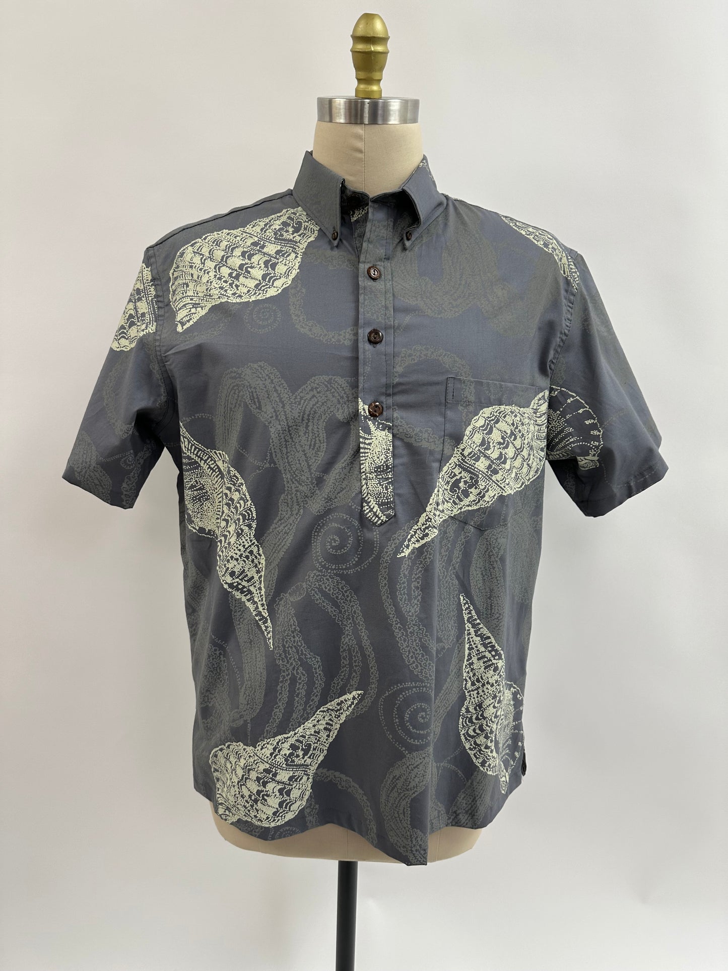Pull Over Aloha Shirt | Niʻihau Shell | Cream on Gray